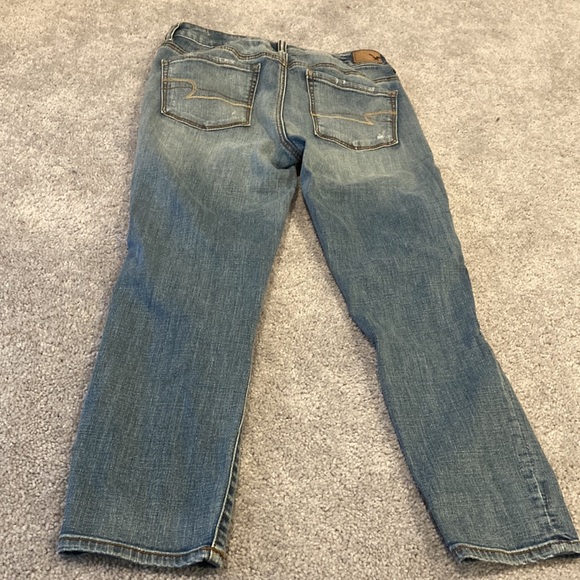 American Eagle High-Rise cropped distressed jegging style jeans 👖 size 4 - Picture 11 of 16